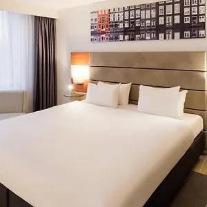 Mercure West Отель