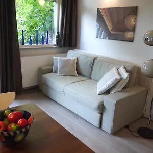 Parra-dise Apartment